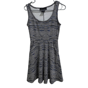 Kardashian Kollection Women’s XS White Black and Blue‎ Dress with Pockets